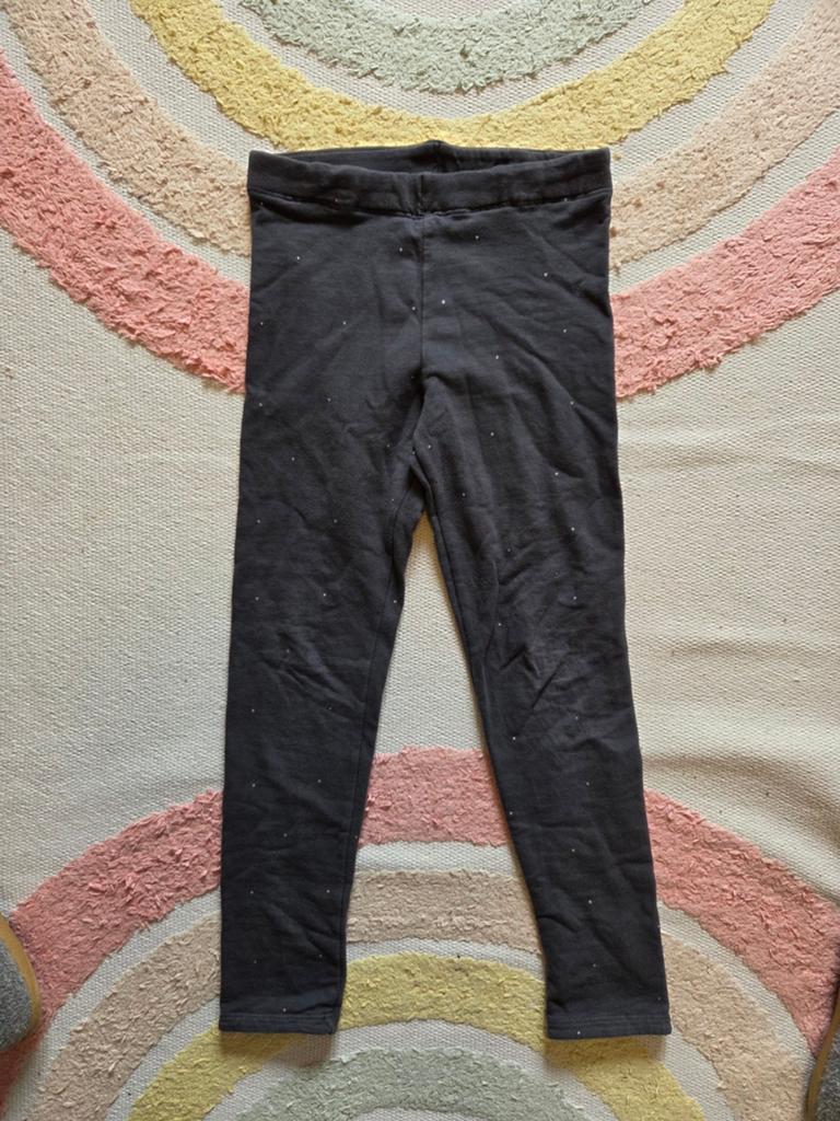 Antraciet winter legging maat 128 h&m met witte stippen met, Broek, Gebruikt, Meisje, H&M