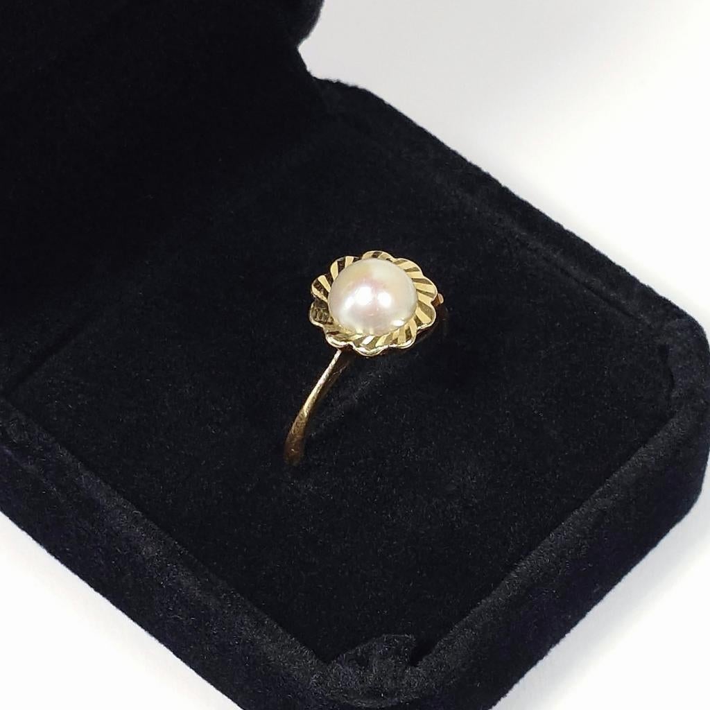 18 karaat gouden parelring , Beige, Ophalen of Verzenden, 17 tot 18, Dame