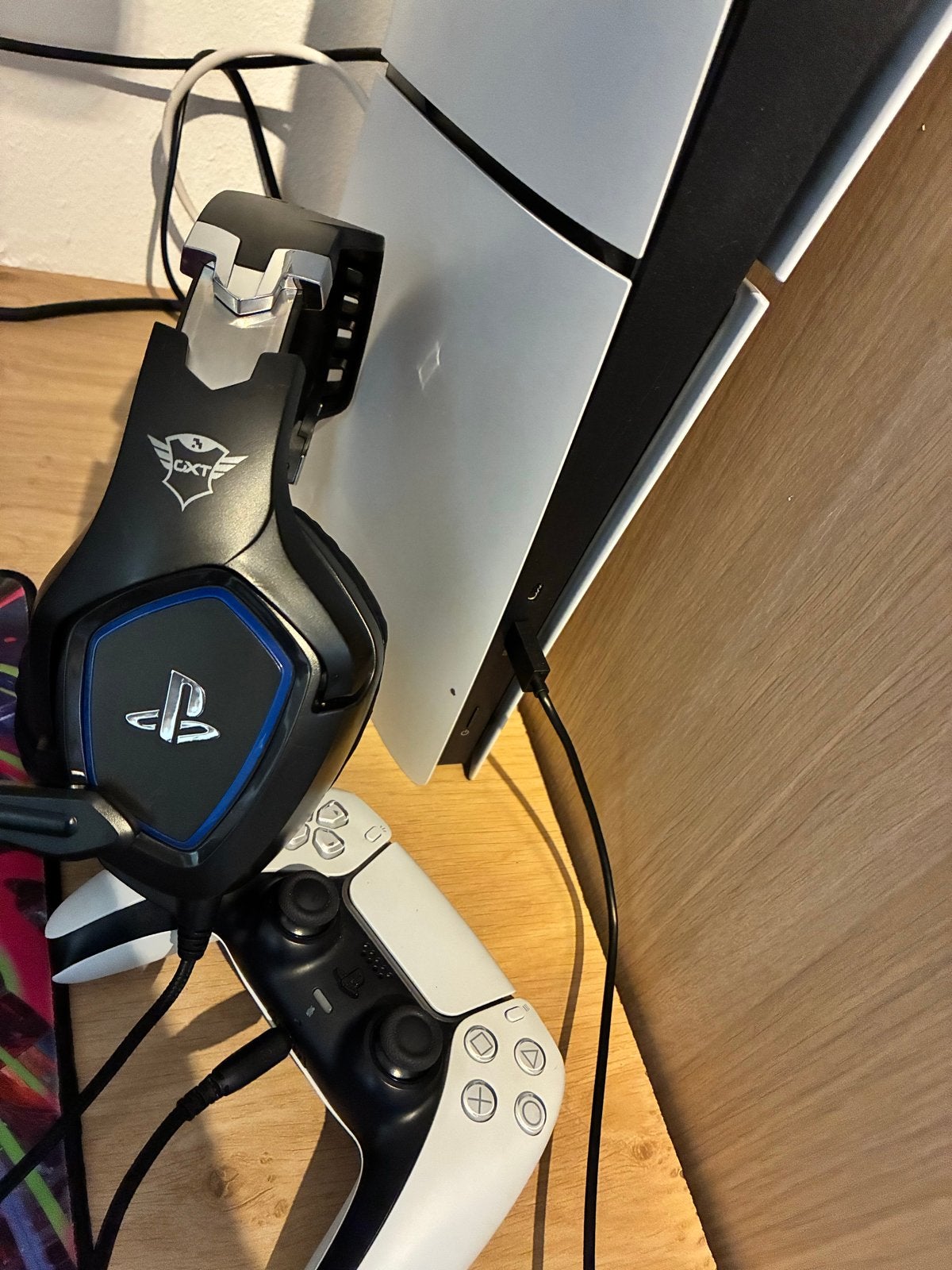 Playstation 5 Digital Edition met controller en headset, Spelcomputers en Games, Ophalen, Gebruikt, Playstation 5 Digital