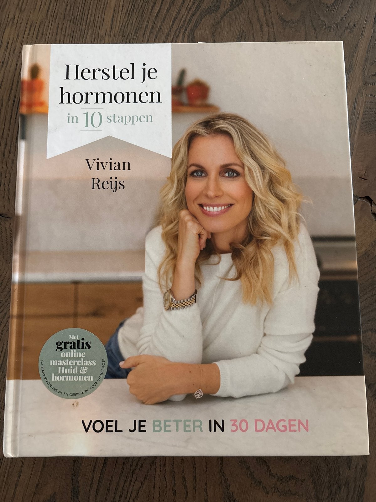 Herstel je hormonen in 10 stappen - Vivian Reijs, Boeken, Ophalen of Verzenden, Zo goed als nieuw, Gezondheid en Conditie