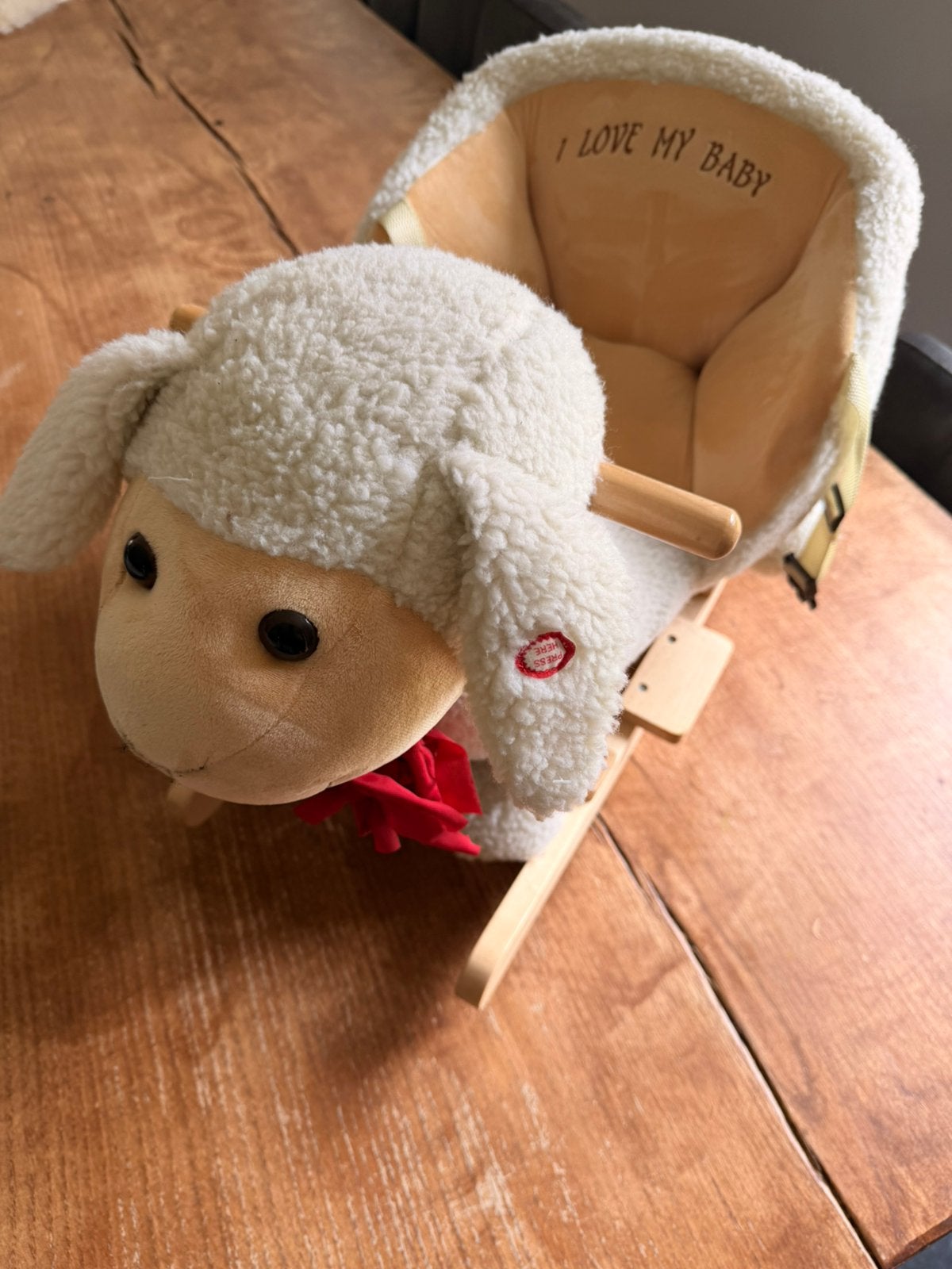 Schommeldier baby schaap met geluid hobbeldier, Kinderen en Baby's, Speelgoed | Hobbelfiguren, Ophalen of Verzenden, Zo goed als nieuw