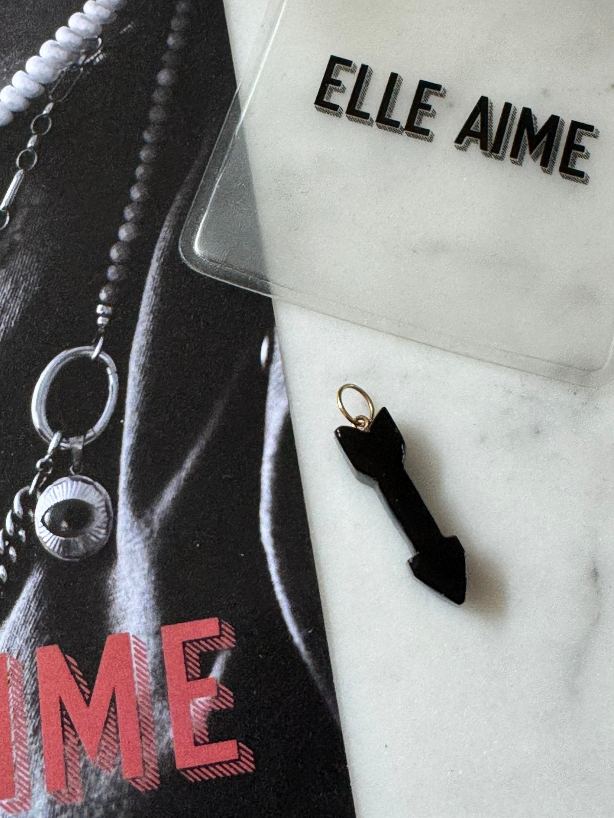 Elle Aime zwarte pendant hanger pijl arrow, Ophalen of Verzenden, Nieuw, Zwart, Overige materialen