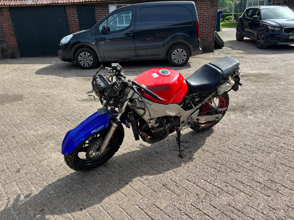 Crossmotor 600cc, Ophalen, Suzuki