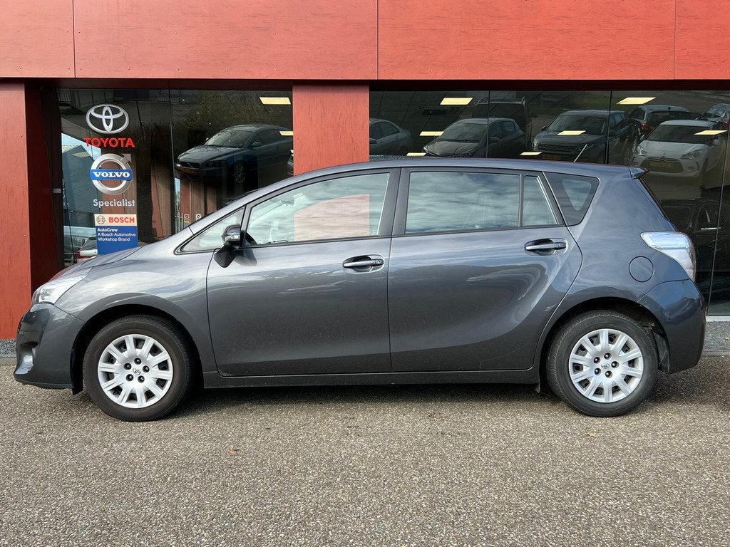 Toyota Verso 1.6 VVT-i Comfort | Trekhaak | Park. Sensoren |, Auto's, Toyota, Voorwielaandrijving, Gebruikt, Zwart, 4 cilinders