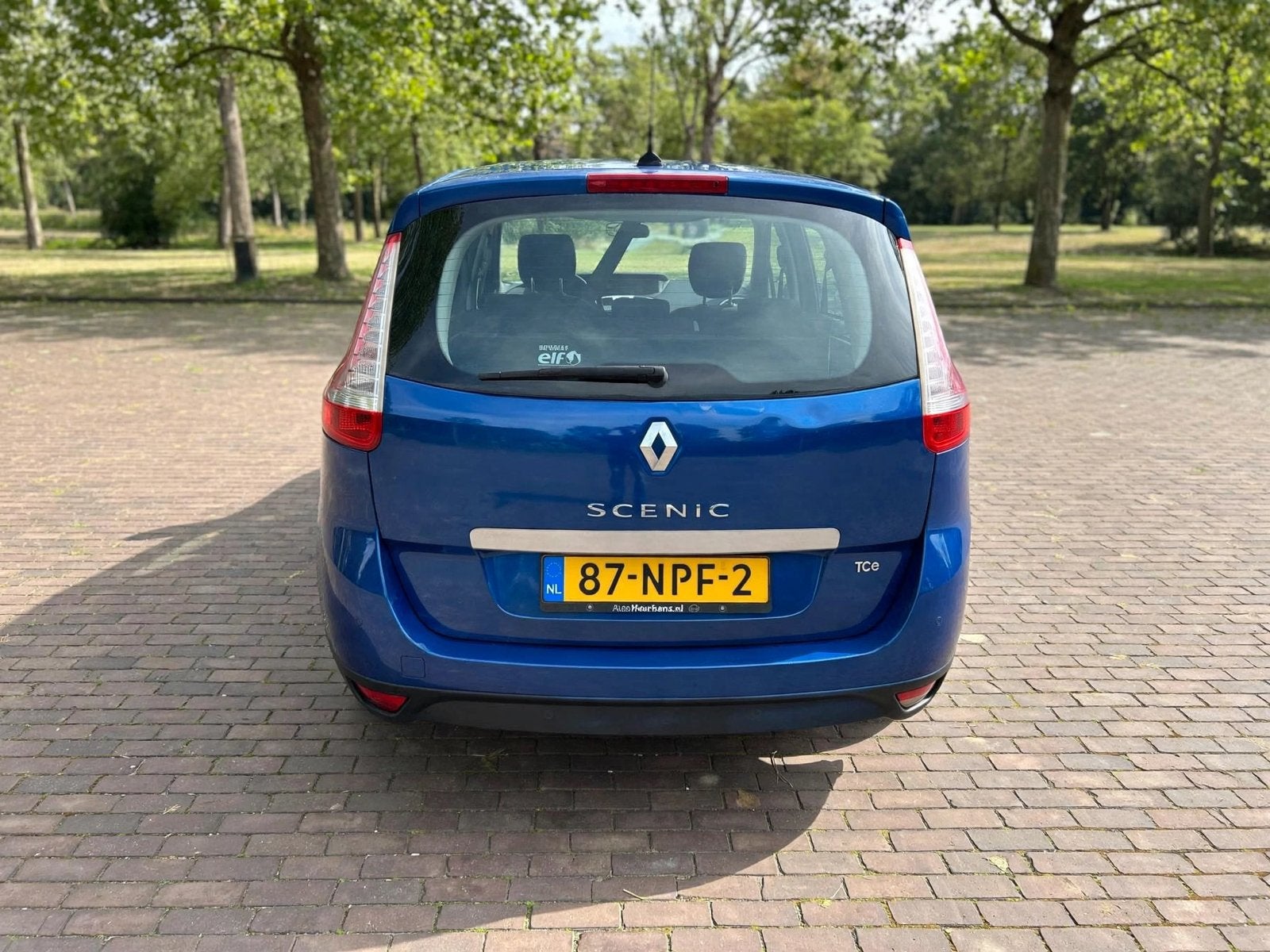 Foto 3 van Renault Grand Scenic 1.4 TCE 7P 2010 Blauw