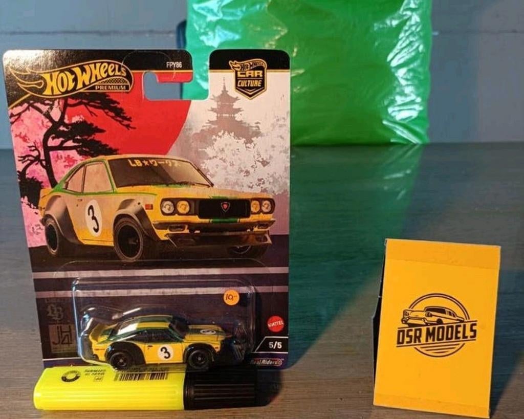 1:64 Mazda RX3 van HotWheels Car Culture, S, Auto, R, Nieuw