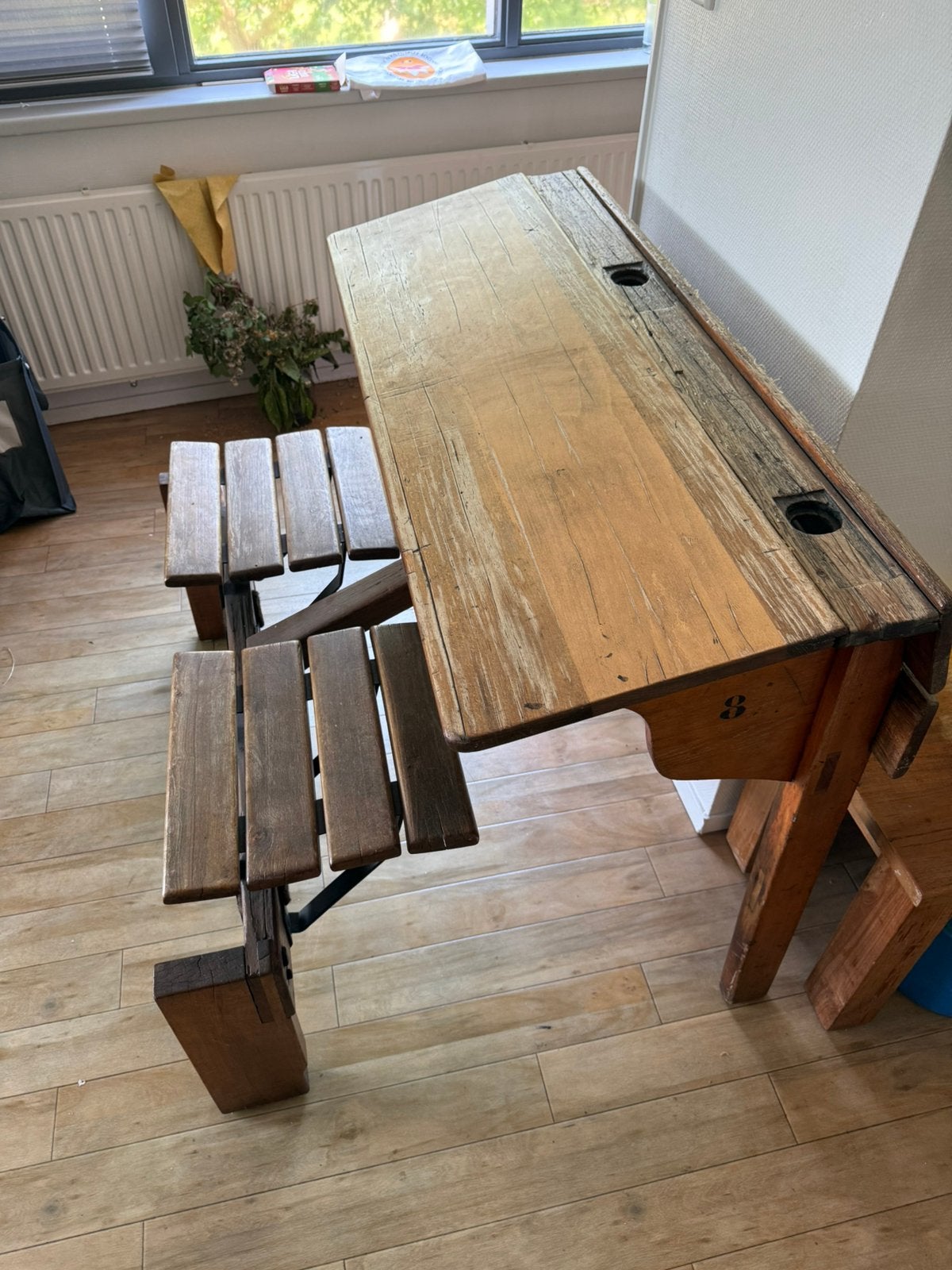 Schooltafel/ lessenaar, Ophalen