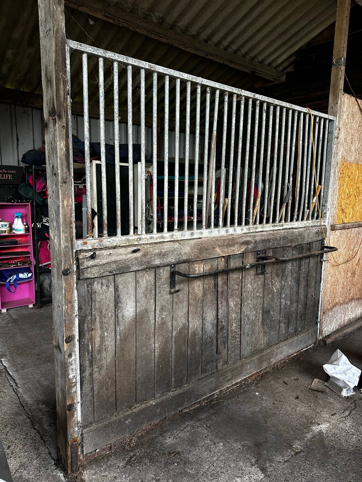 Stalwand voor paarden of vee, Ophalen, Gebruikt
