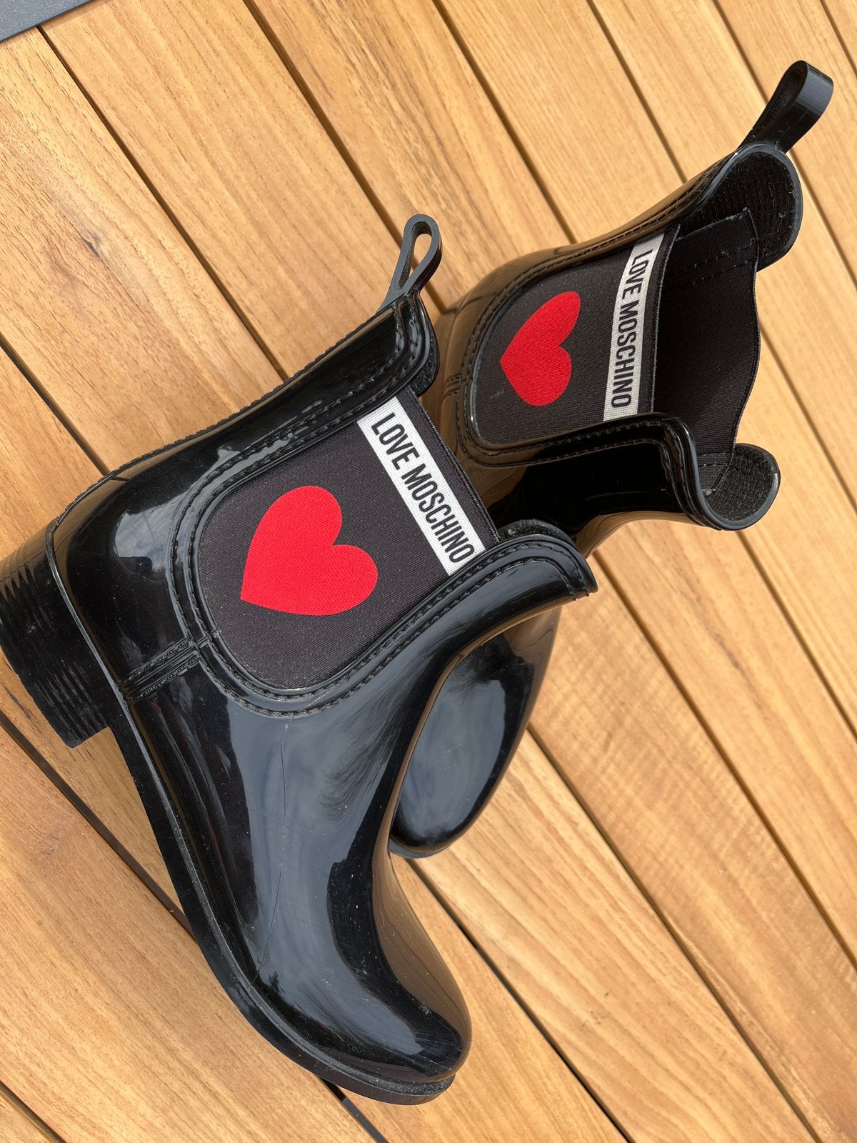 Love Moschino regenlaarzen met hartje, Ophalen, Zo goed als nieuw, Zwart, Regenlaarzen