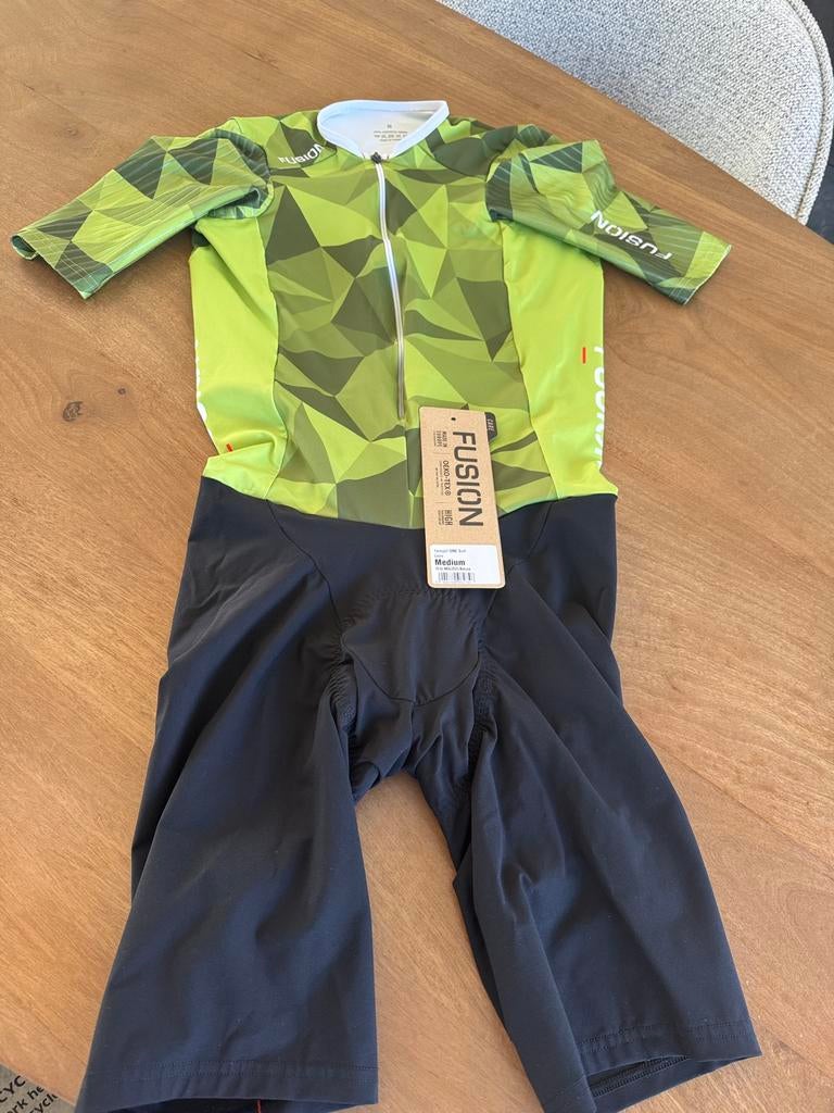 Fusion Tempo One Suit medium, Ophalen of Verzenden, Zo goed als nieuw, Kleding, Overige merken