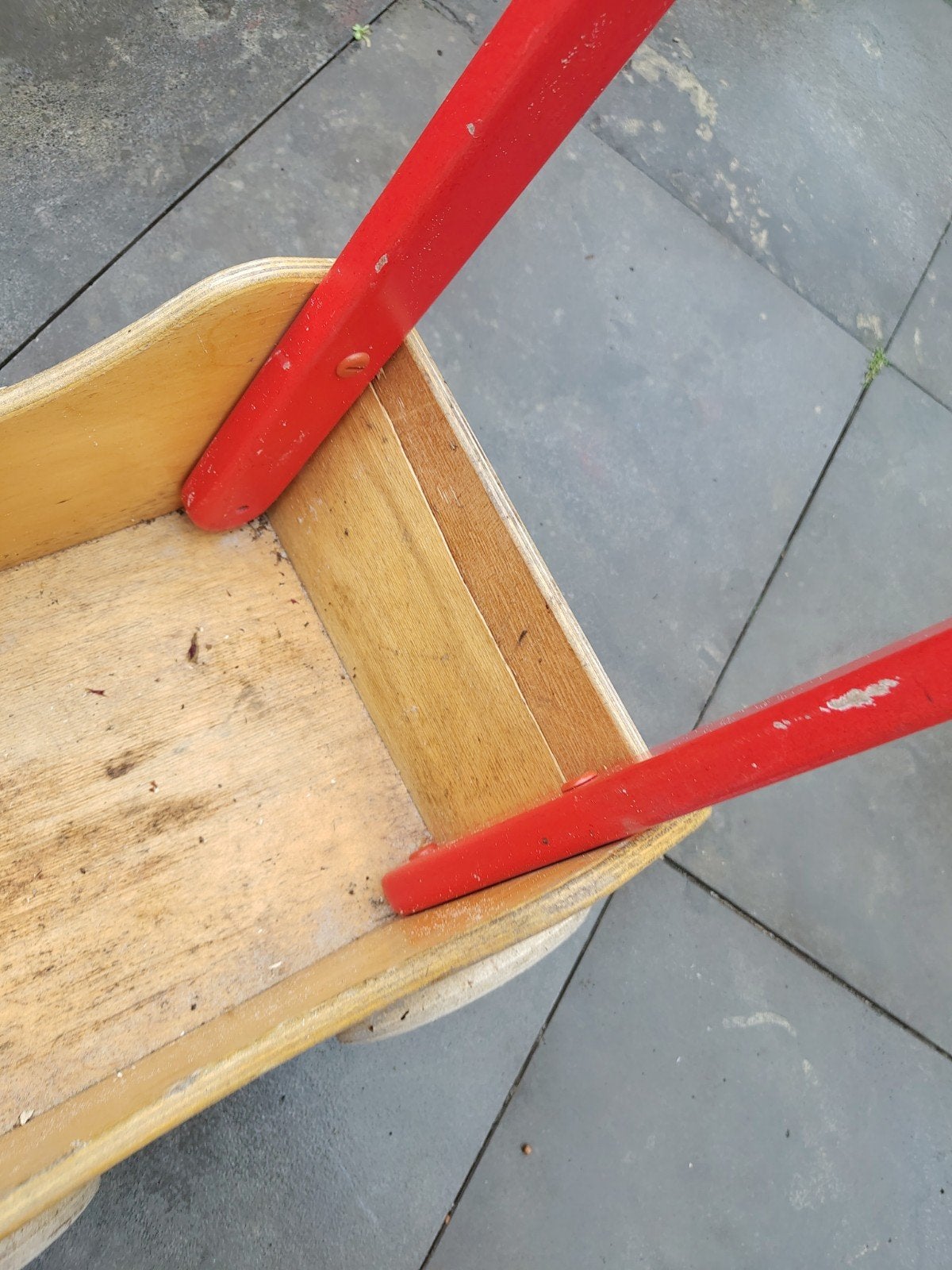 Houten loopwagen/poppenwagen met rode duwstang, Ophalen, Gebruikt, Jongen of Meisje