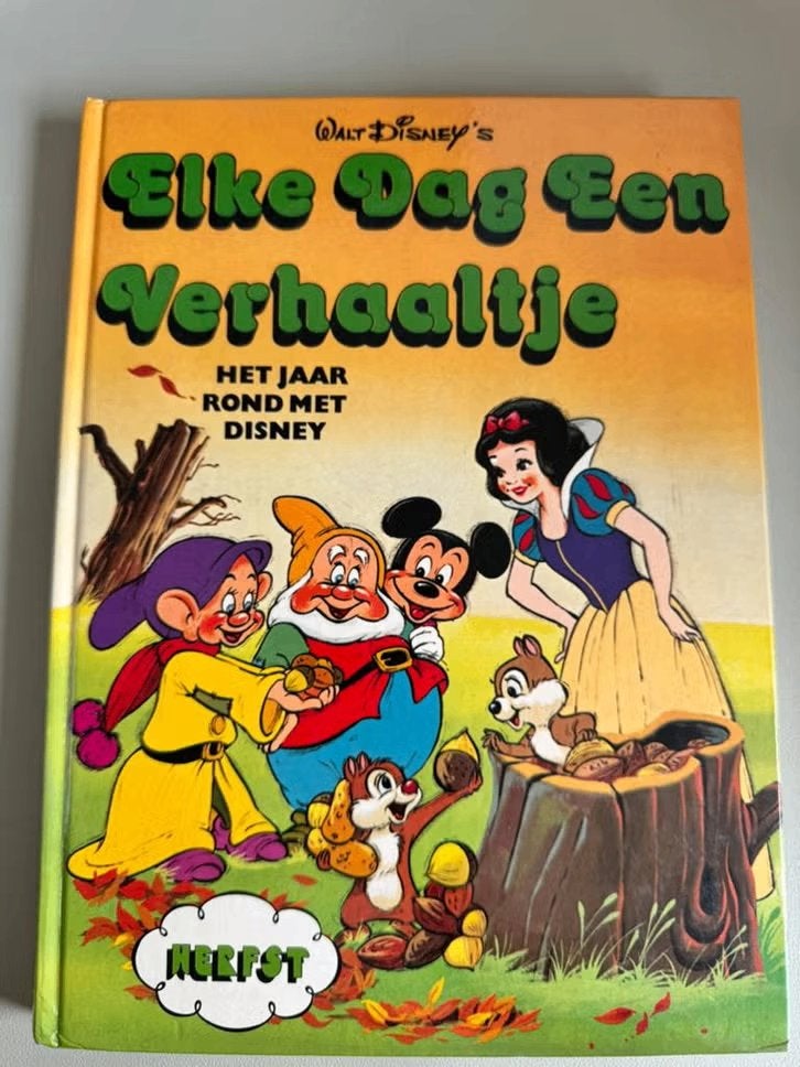 Boek Walt Disney - Elke dag een Verhaaltje  Herfst, Boeken, Walt Disney, Ophalen of Verzenden, Zo goed als nieuw, Sprookjes