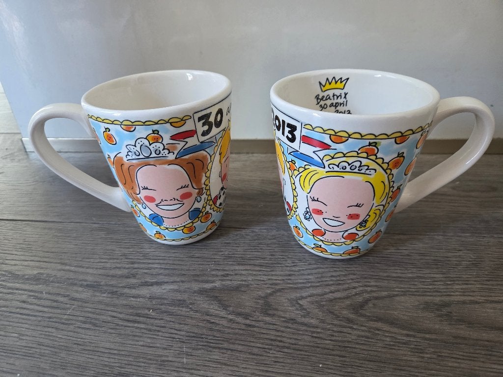 Mokken blond, Ophalen of Verzenden, Zo goed als nieuw, Modern, Kop(pen) en/of Schotel(s)