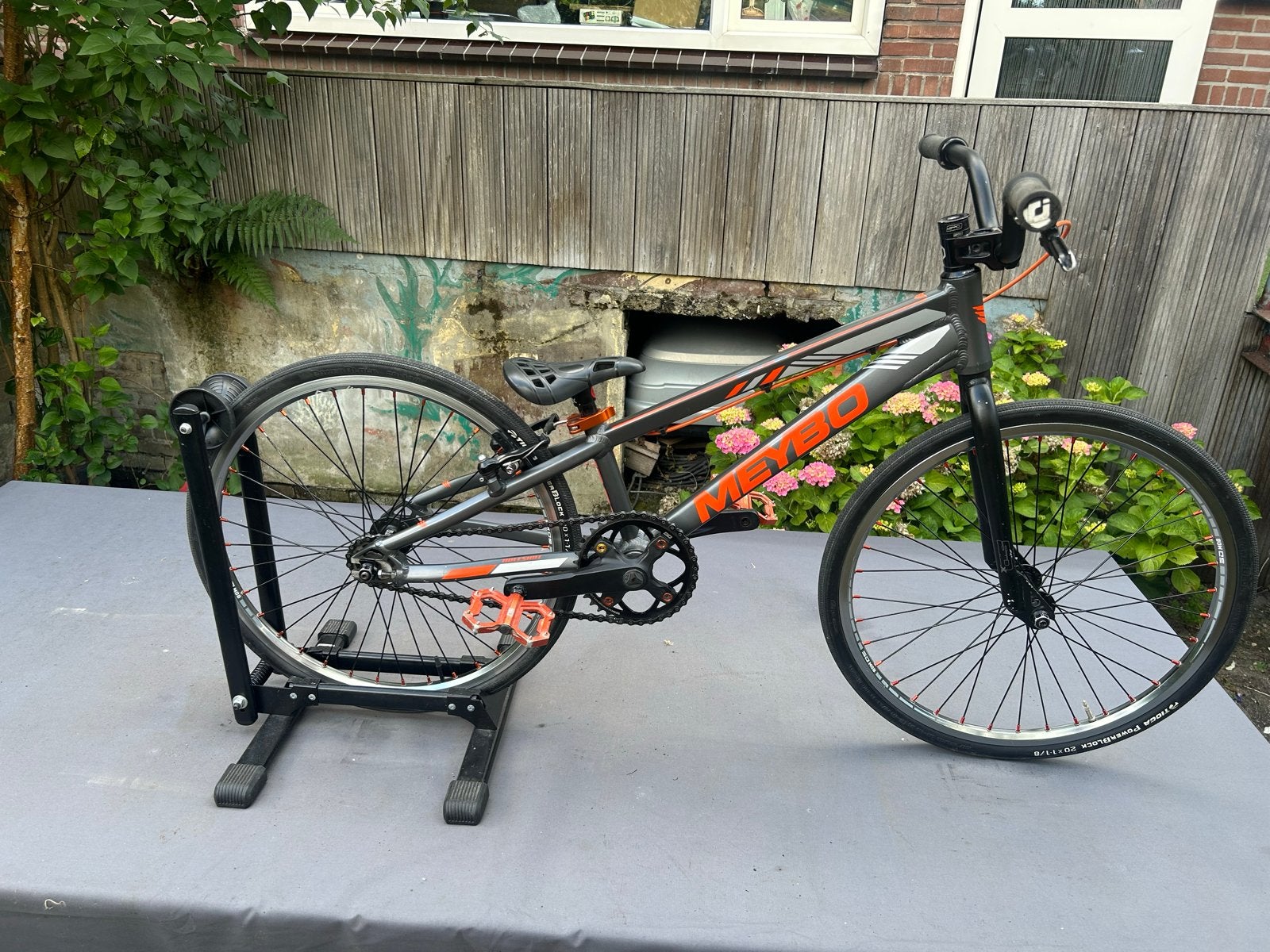 Meybo Holeshot Mini BMX Racefiets, Fietsen en Brommers, Ophalen, Velgrem, Aluminium, Zo goed als nieuw