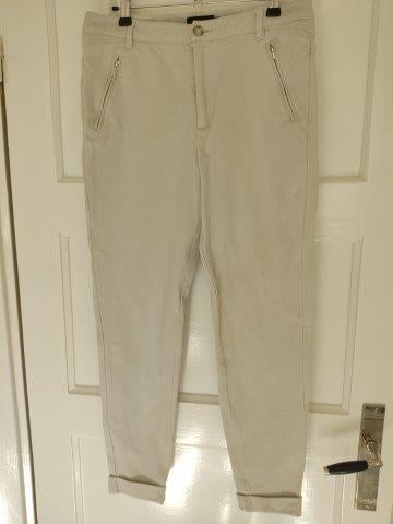 Purdey lichtbeige 40, Kleding | Dames, Maat 38/40 (M), Beige, Ophalen of Verzenden, Zo goed als nieuw