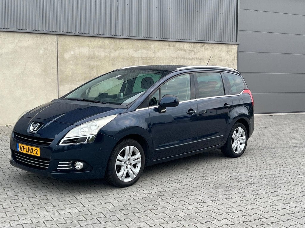 Peugeot 5008 1.6 THP Blue Lease Executive 7p. 7 PERSOONS+PAN, Voorwielaandrijving, Euro 5, Gebruikt, Zwart