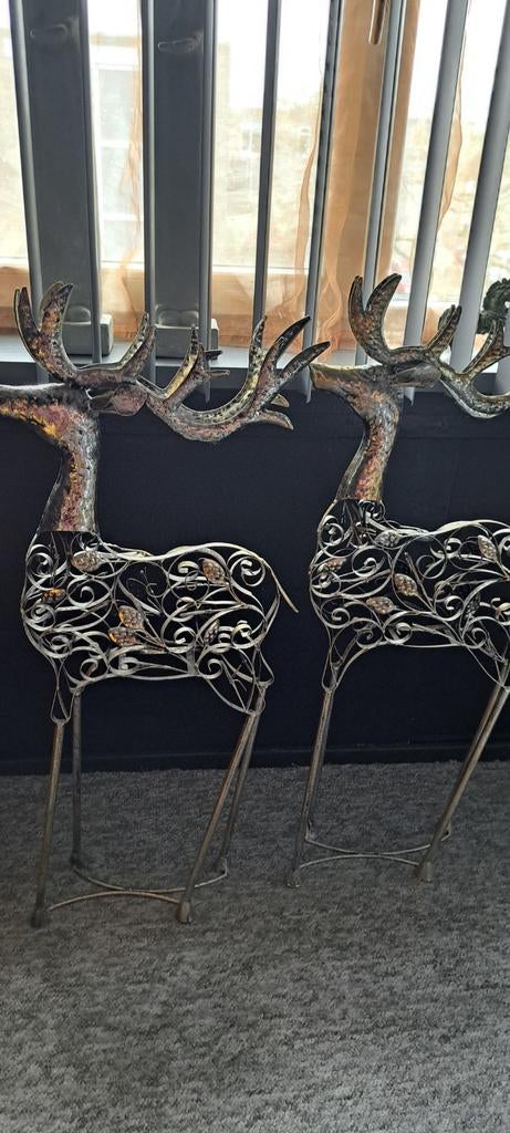 Metalen herten, Ophalen, Zo goed als nieuw