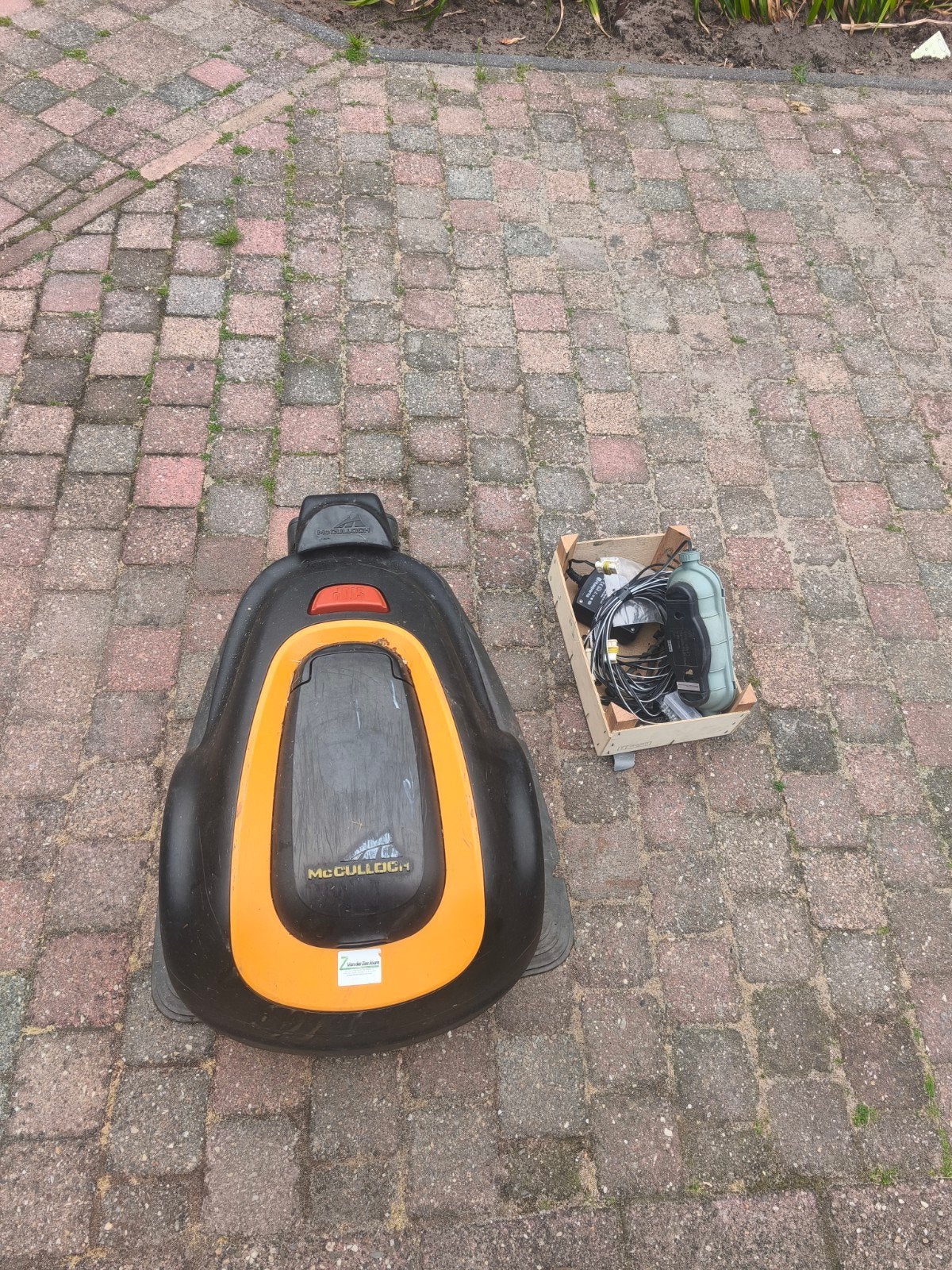 robotmaaier, Tuin en Terras, Robotmaaiers, Gebruikt, Verzenden, Bestuurbaar via app, McCulloch