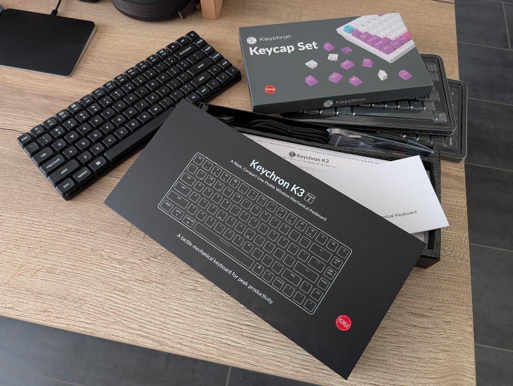 Keychron K3 V2 Slim Mechanical Keyboard + PBT Keycap Set, Keychron, Ophalen of Verzenden, Zo goed als nieuw, Draadloos