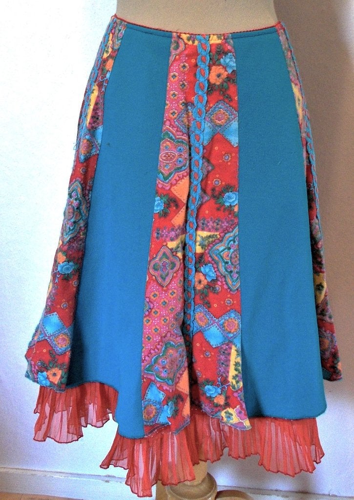 Aparte fleurige Ibiza/hippie/bohemian handmade rok! 36, Kleding | Dames, Rokken, Zo goed als nieuw, Maat 36 (S), Onder de knie