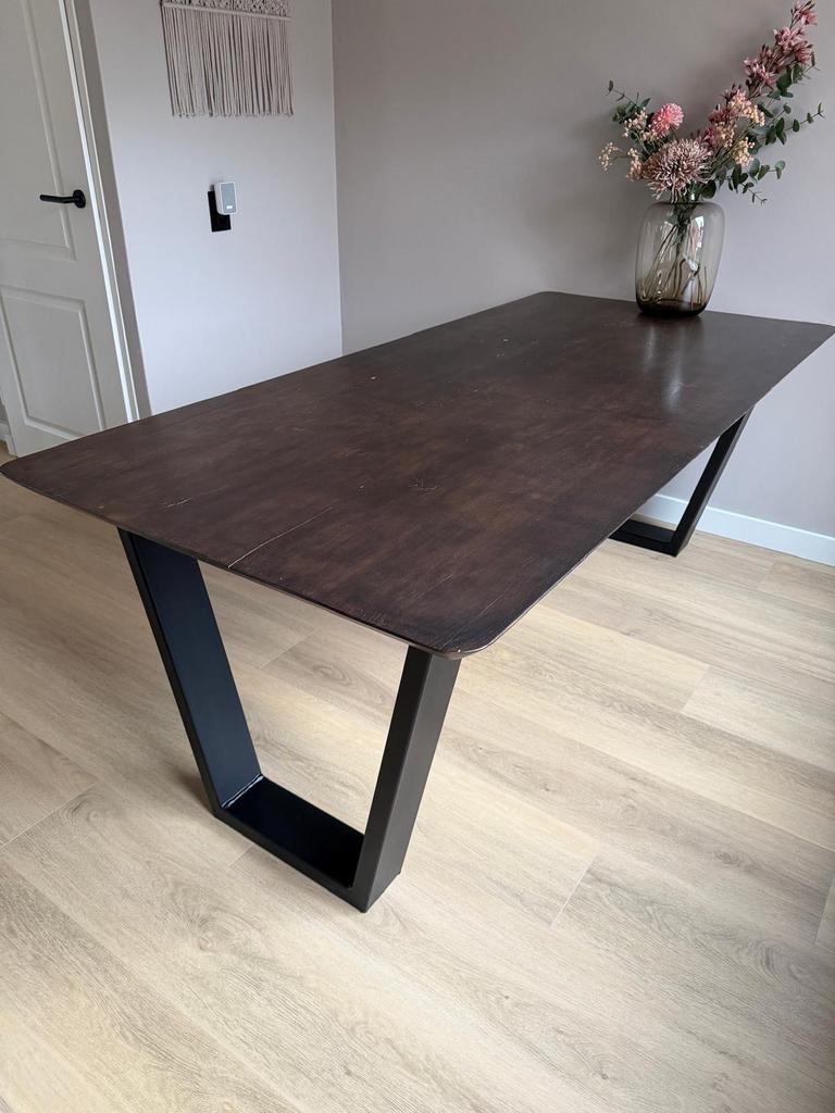 Massief eiken eettafel 210x100cm met stalen V-poten, Gebruikt, 100 tot 150 cm, Eikenhout, 200 cm of meer