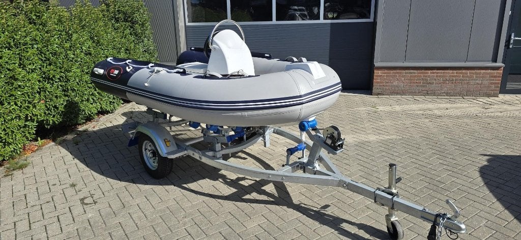 2x RIB 300 inclusief trailer - Nieuwe demo boten- vaarklaar!, PVC, Nieuw, Peddels, Buitenboordmotor