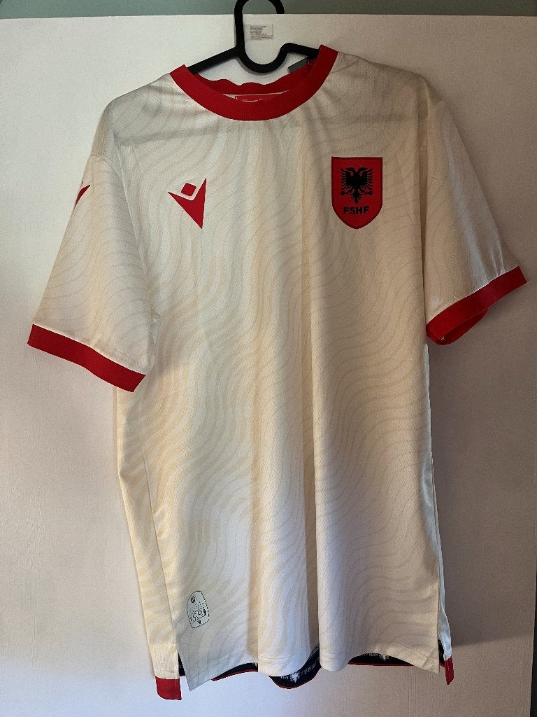 Uitshirt Albanië 2026/27 Maat L, Maat L, Ophalen of Verzenden, Nieuw, Shirt