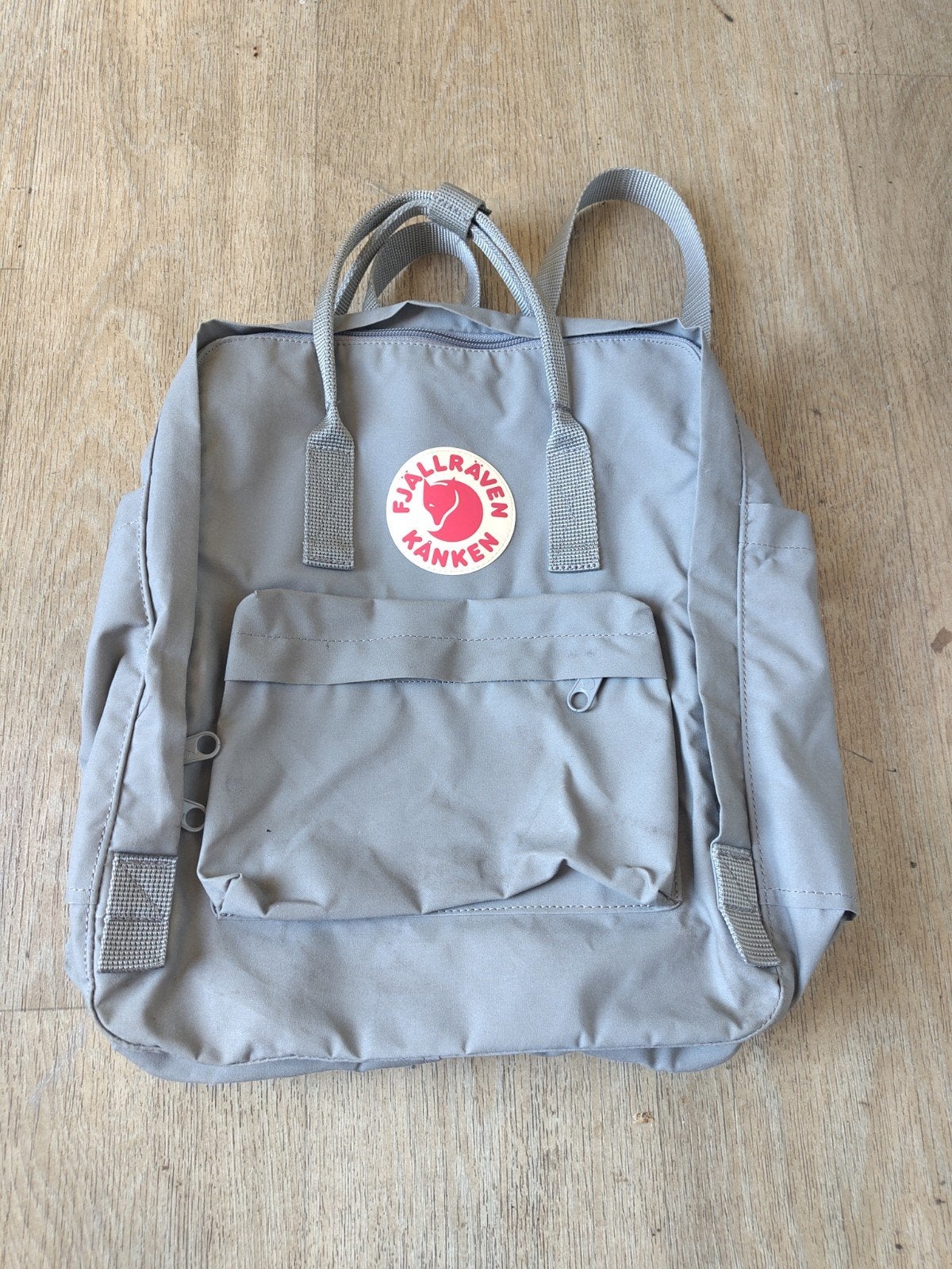 Fjällräven Kanken rugzakje - Lichtgrijs, Ophalen of Verzenden, Zo goed als nieuw, Overige merken, 30 tot 45 cm