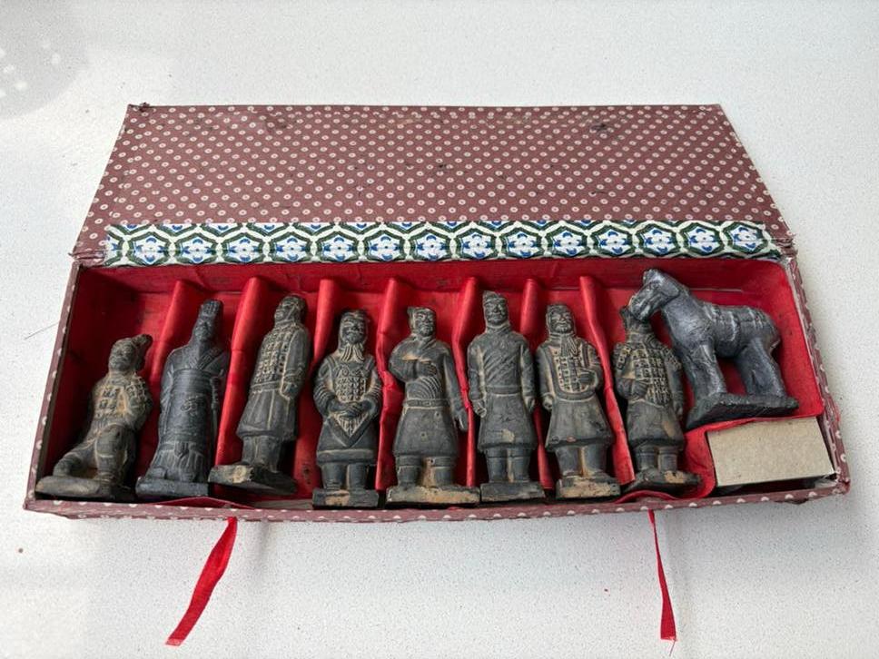 Terracotta Leger Beeldjes Set in Doos (9 stuks), Ophalen of Verzenden, Zo goed als nieuw