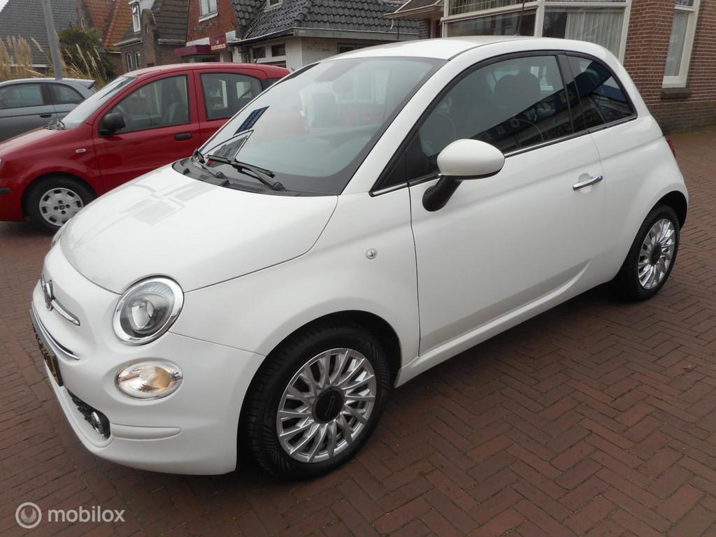 Fiat 500 1.2 Lounge ECC+NAVI+DAB, Voorwielaandrijving, Gebruikt, 4 cilinders, 4 stoelen