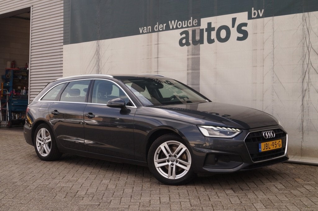 Audi A4 Avant 35 TDI Business Edition -NAVI-LEER-CARPLAY-PDC, Auto's, Automaat, Dealer onderhouden, 136 pk, Gebruikt