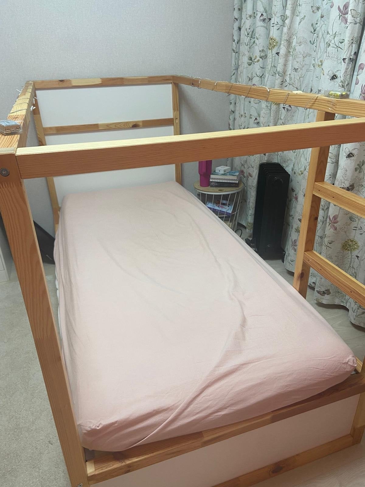 IKEA bunkbed for kide, Ophalen, 70 tot 85 cm, Zo goed als nieuw, Matras