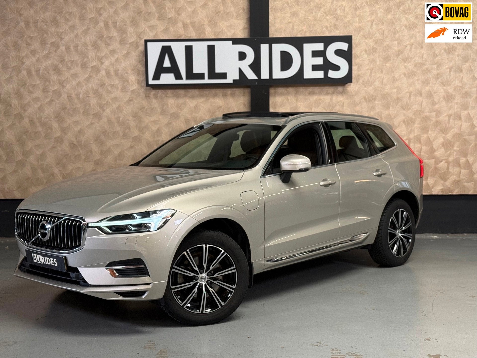Volvo XC60 2.0 Recharge T6 AWD Business Pro | Pano | Carplay, Automaat, Dealer onderhouden, Gebruikt, Euro 6