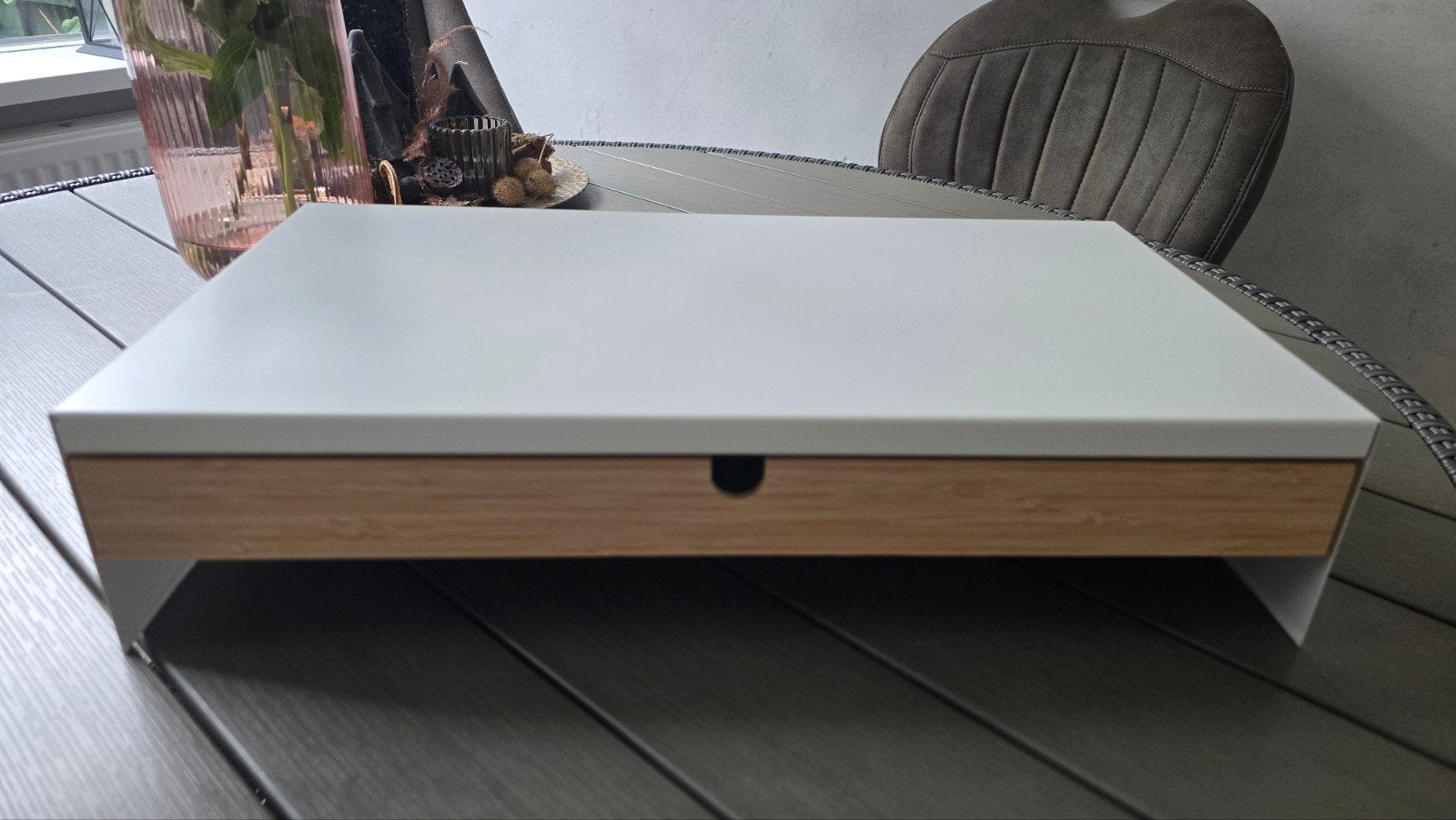 ELLOVEN
Monitorstandaard met lade van Ikea, Overige typen, Metaal, Zo goed als nieuw, IKEA