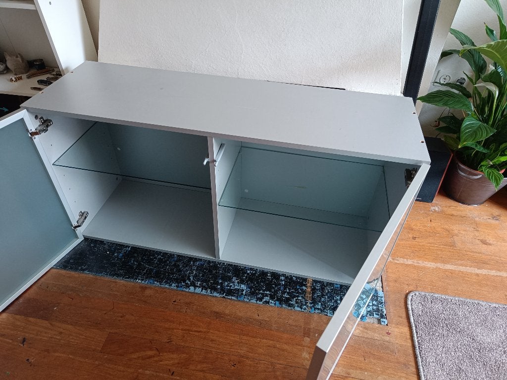 TV meubel/kast grijs, Ophalen, Glas, 100 tot 150 cm, Zo goed als nieuw
