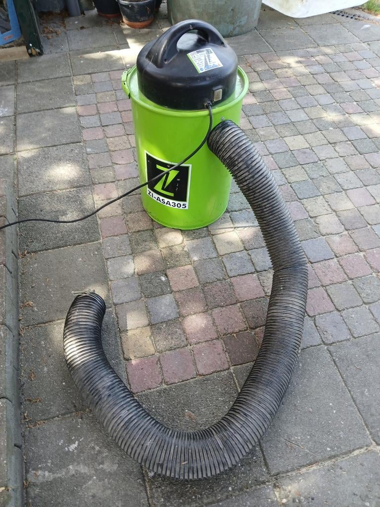Industriële stofzuiger, Ophalen