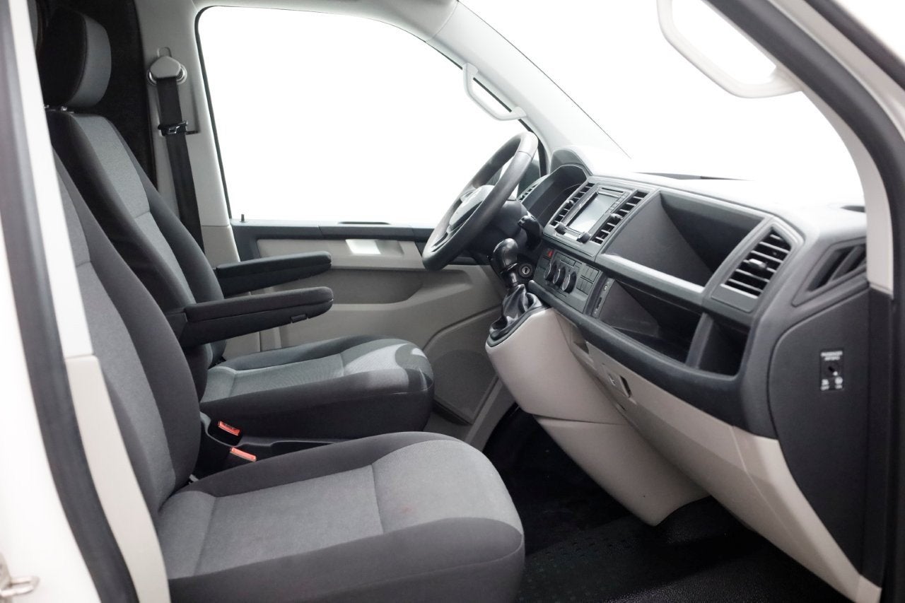 Volkswagen Transporter 2.0 TSI 150pk Benzine L2H3 Airco/Came, Voorwielaandrijving, Dealer onderhouden, 1869 kg, Gebruikt