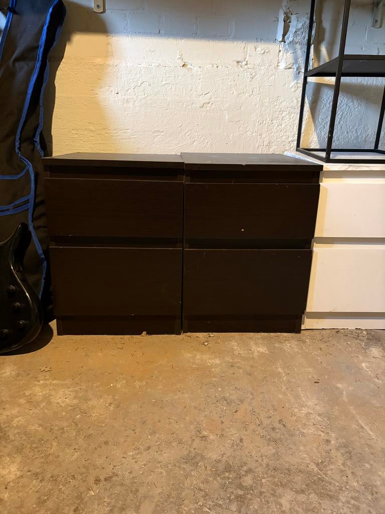 2 keer IKEA Malm nachtkastjes zwart, Ophalen, Gebruikt, 100 tot 150 cm, 3 of 4 laden