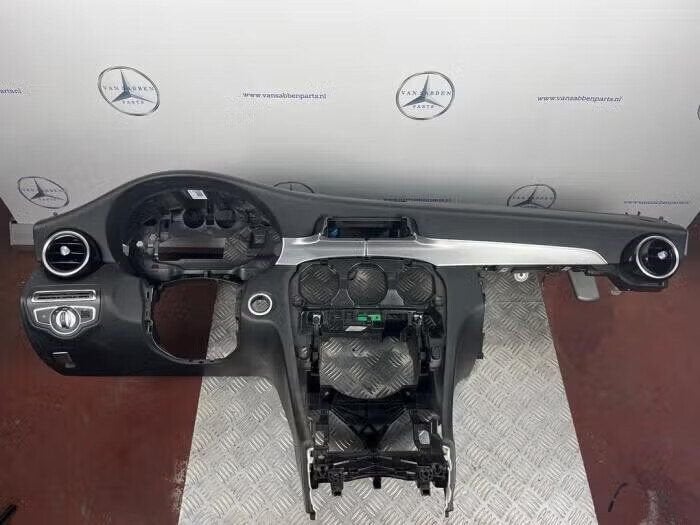 Dashboard van een Mercedes C-Klasse, Ophalen of Verzenden, Gebruikt