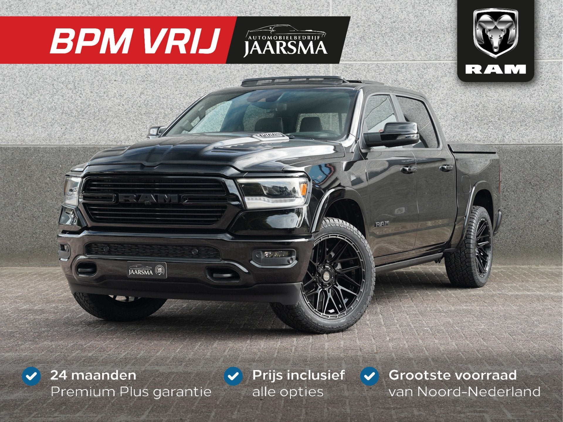Dodge Ram 1500 5.7L V8 Laramie Night 4x4 CrewCab Incl. 4Play, Automaat, 2460 kg, 5654 cc, Adaptive Cruise Control