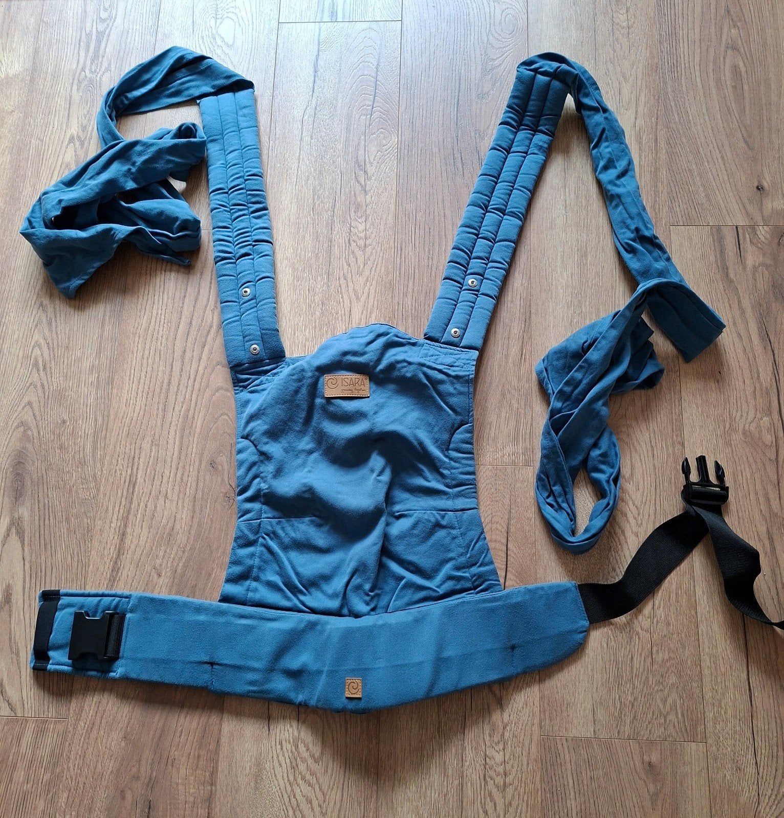 Isara quick half buckle carrier (kleur bluestone), Overige merken, Buik of Rug, Ophalen of Verzenden, Zo goed als nieuw