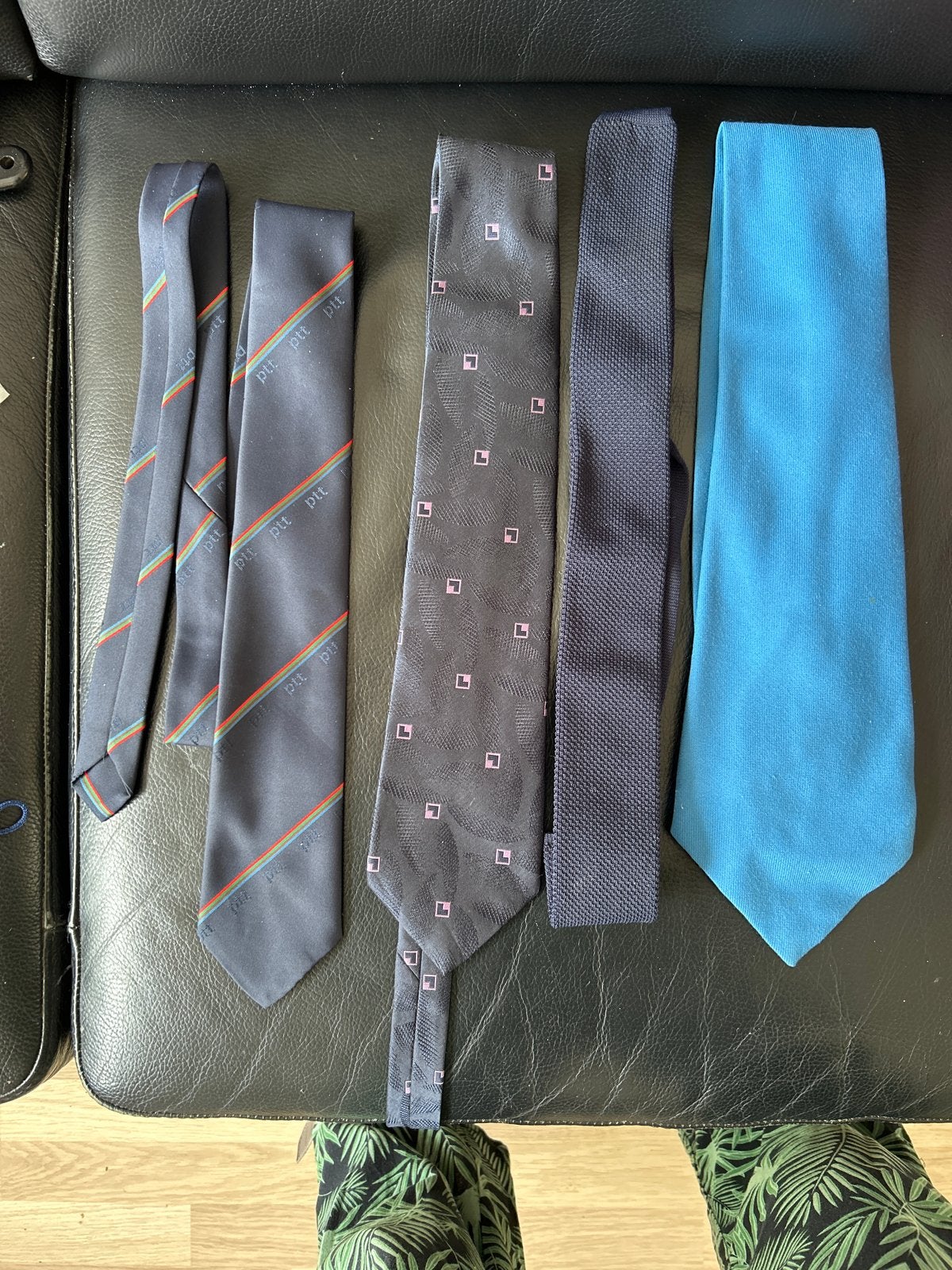 Set van 4 heren dassen., Ophalen of Verzenden, Nieuw, Blauw, Met patroon