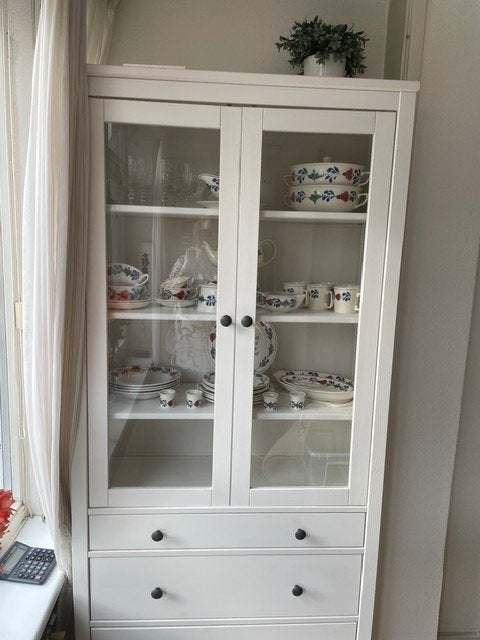 Ikea Hemnes vitrinekast, Ophalen, Met lade(s), 50 tot 100 cm, Zo goed als nieuw
