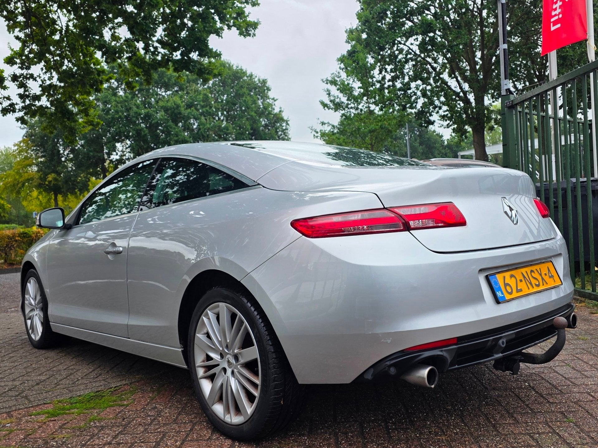 Renault Laguna Coupé 2.0 16V T GT 1e eigenaar leerbekeledin, Voorwielaandrijving, Gebruikt, 4 cilinders, 4 stoelen