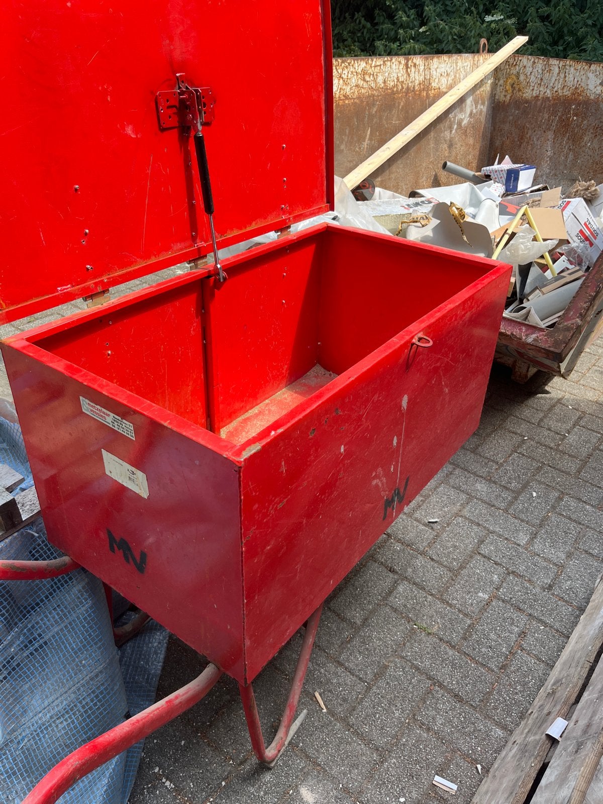 Dichte gereedschapskruiwagen, Ophalen, Gebruikt
