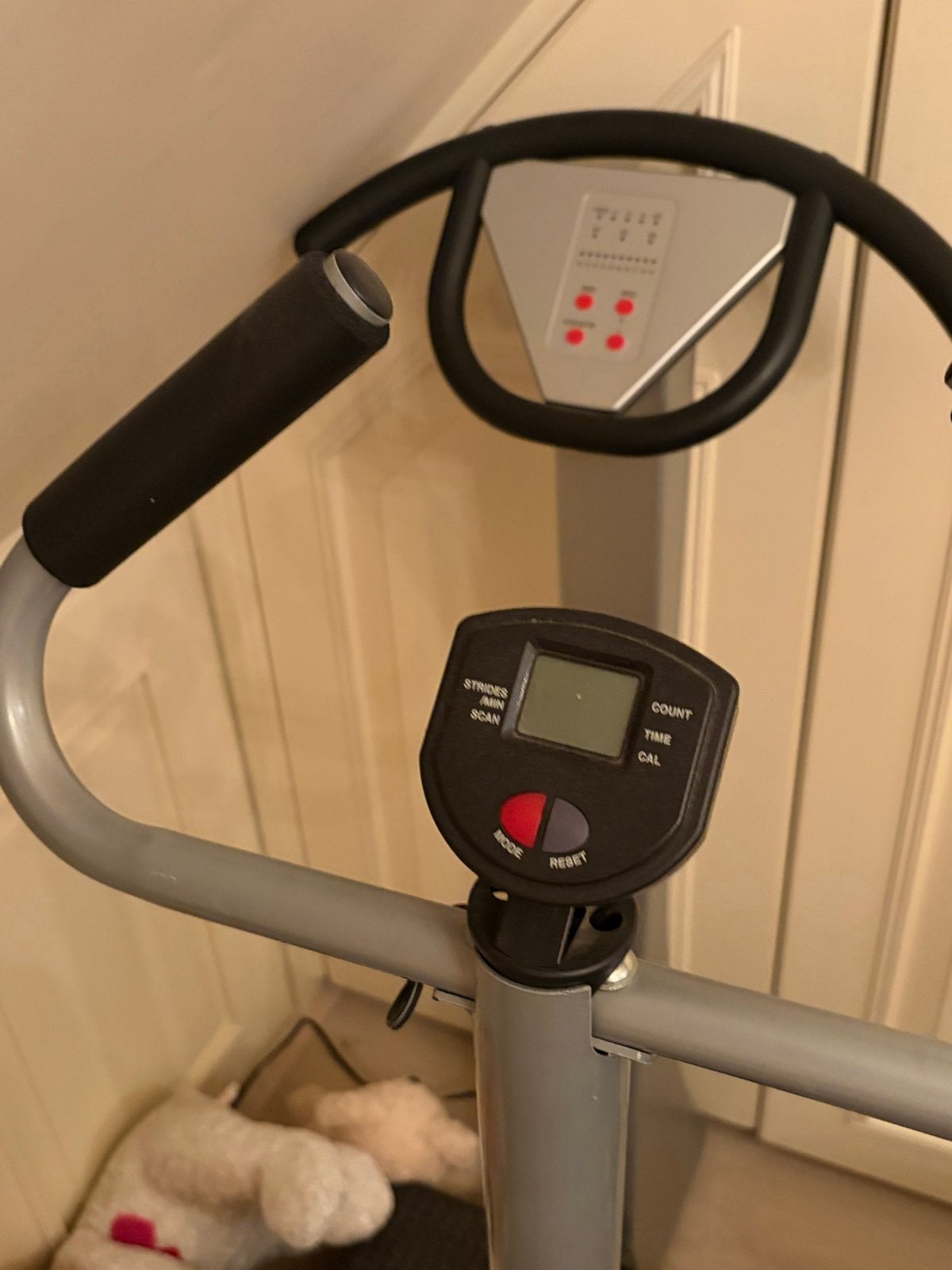 Diverse fitnessapparatuur: hometrainer, trilplaat, buikspier, Sport en Fitness, Ophalen, Zo goed als nieuw, Armen, Overige typen