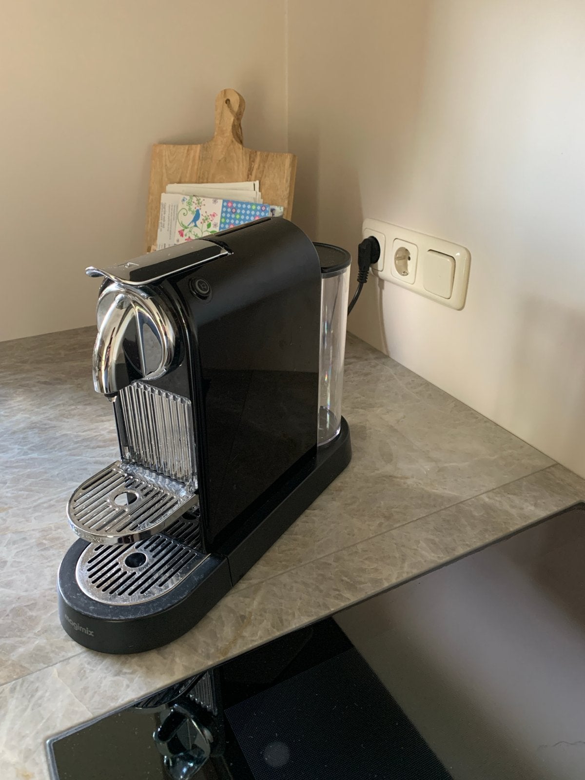 Nespresso Magimix Inissia Koffiemachine Zwart, Espresso apparaat, Ophalen of Verzenden, Zo goed als nieuw, 1 kopje