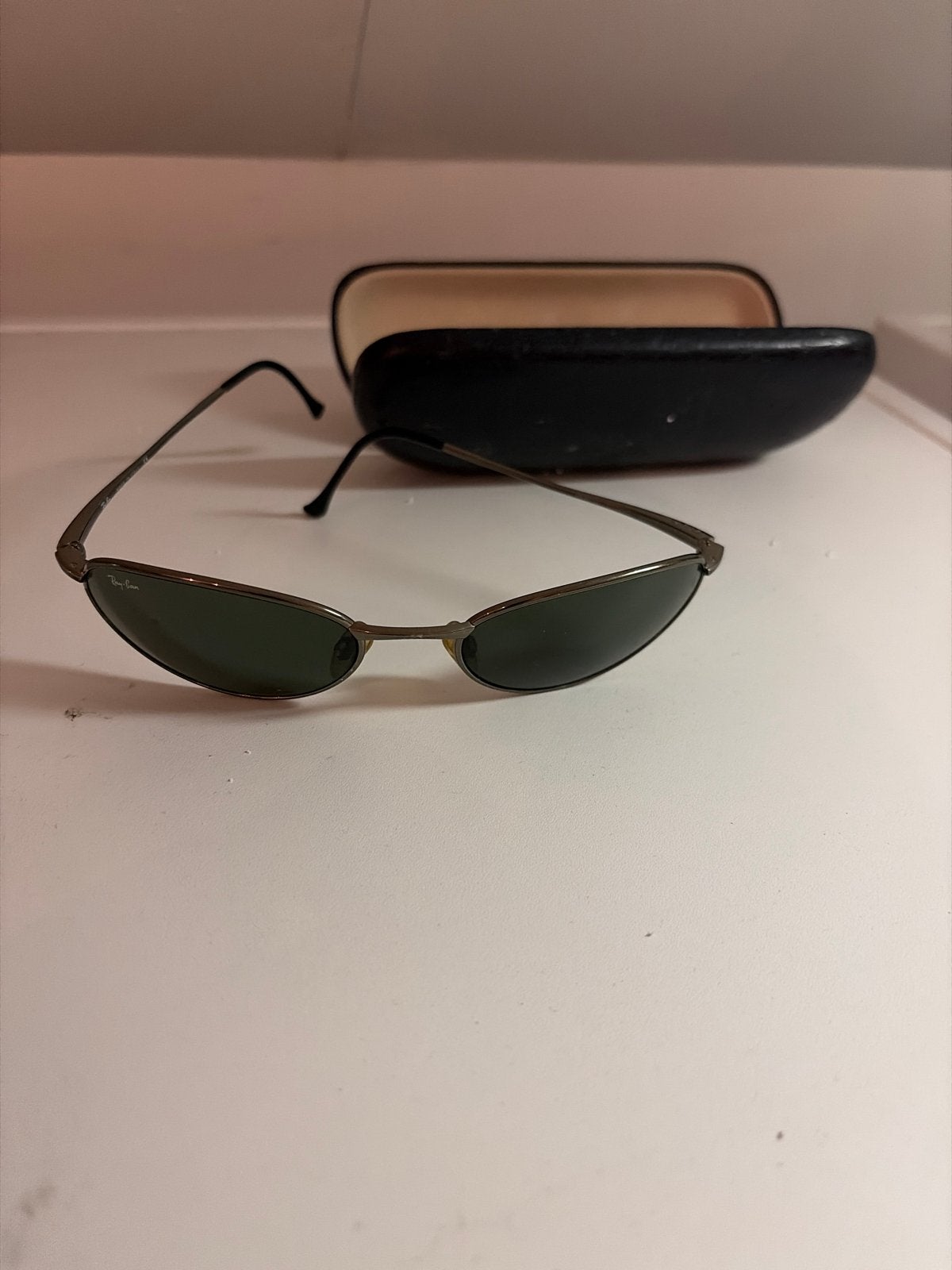 Ray-Ban Zonnebril met Etui - Gebruikt, Gebruikt, Zonnebril, Ophalen of Verzenden, Ray-Ban