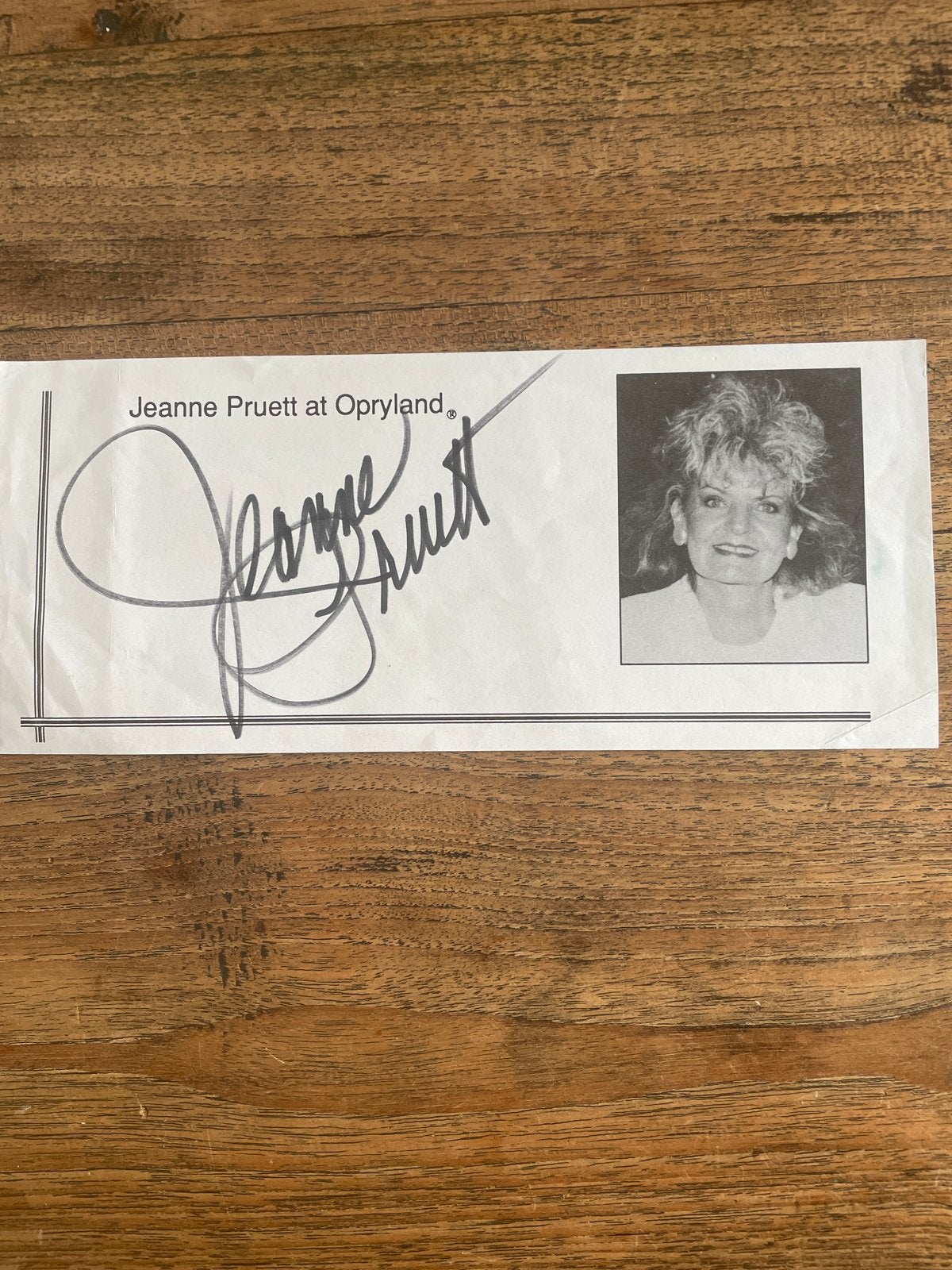 Gesigneerde foto Jeanne Pruett - Opryland 1993, Ophalen of Verzenden, Gebruikt, Foto of Kaart, Gesigneerd