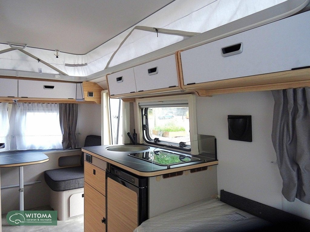 Eriba Touring 542 Slver Edition 2027, Caravans en Kamperen, Schokbreker, Tot en met 3, 4 tot 5 meter, Eriba